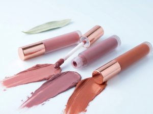 Lipmatte jenama sendiri dengan swatch warna - kilang OEM lipmatte